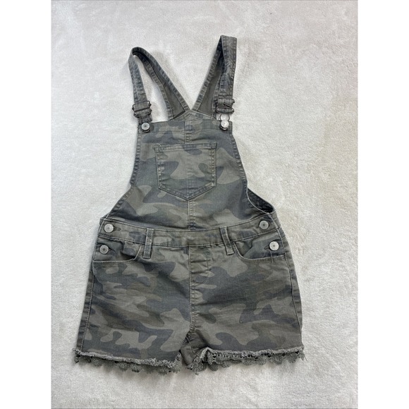 SO Other - SO Camo Overall Cutoff Short Girls Size 10